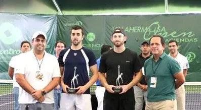 Loriet-Pro-Player-Farris-Gosea-and-Nathaniel-Lammons-win-Cordoba Loriet Sports
